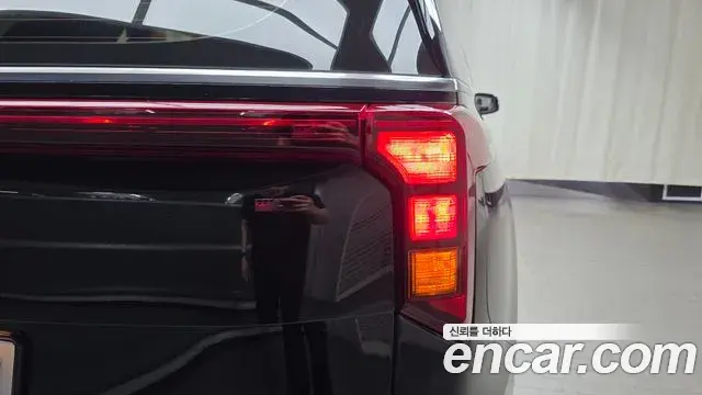 Kia Carnival 2024 — ფოტო 20/31