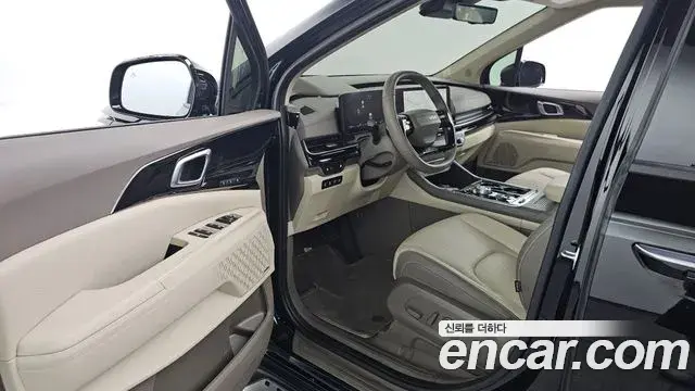 Kia Carnival 2025 — Фото 8/20