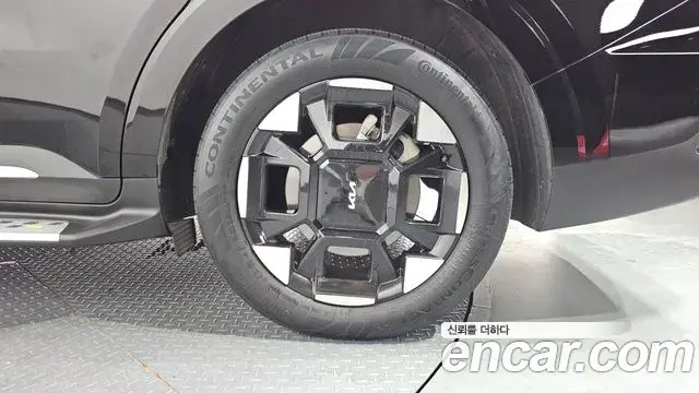 Kia Carnival 2025 — Şəkil 7/34