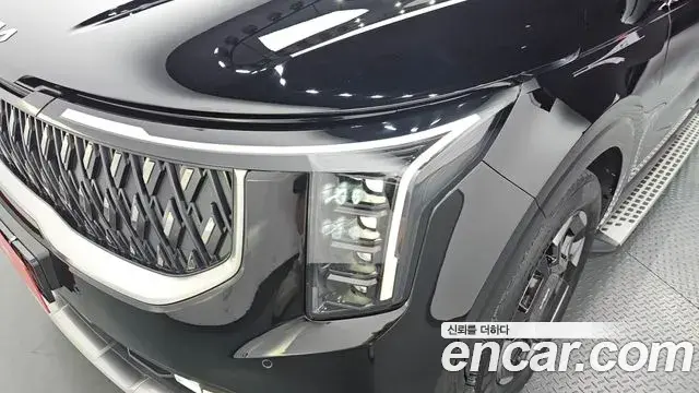 Kia Carnival 2025 — Şəkil 32/34