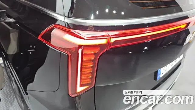 Kia Carnival 2025 — Şəkil 27/34