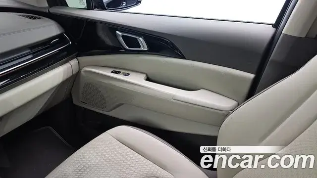 Kia Carnival 2025 — Şəkil 19/34