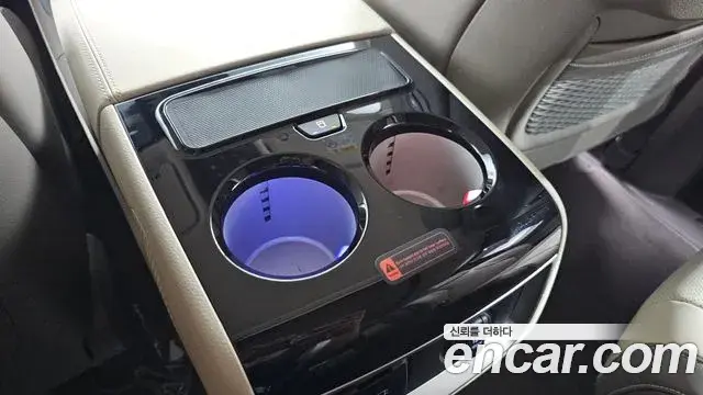 Kia Carnival 2025 — Şəkil 12/34
