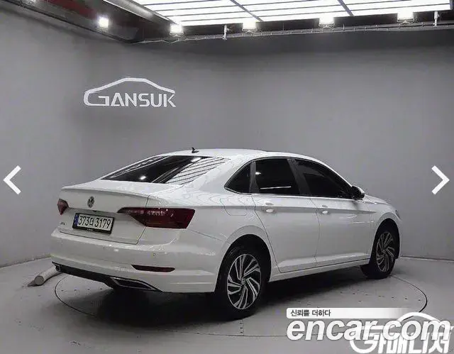 Volkswagen Jetta 2020 — Şəkil 14/20