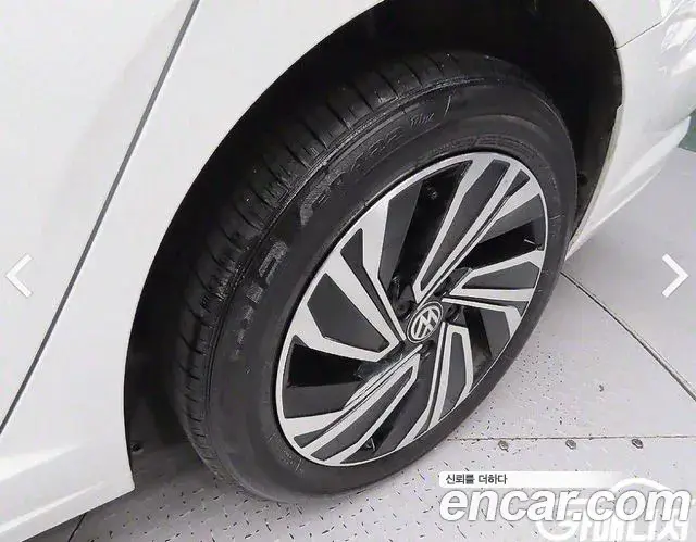 Volkswagen Jetta 2020 — Şəkil 9/20