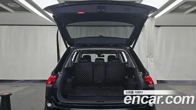 Volkswagen Tiguan Allspace 2020 — Şəkil 11/20
