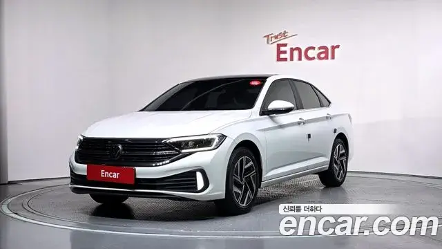 Volkswagen Jetta 2023 — Фото 1/20