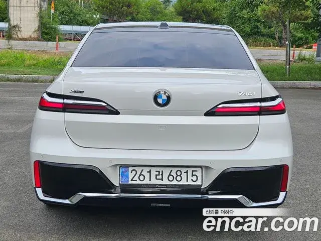 BMW 7 Series 2024 — Şəkil 10/20