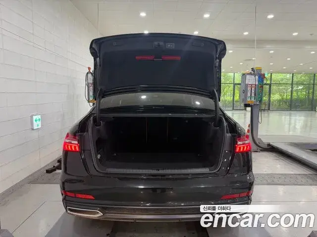 Audi A6 2021 — Şəkil 5/11