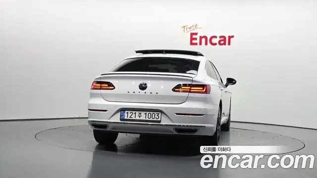 Volkswagen Arteon 2019 — ფოტო 13/20