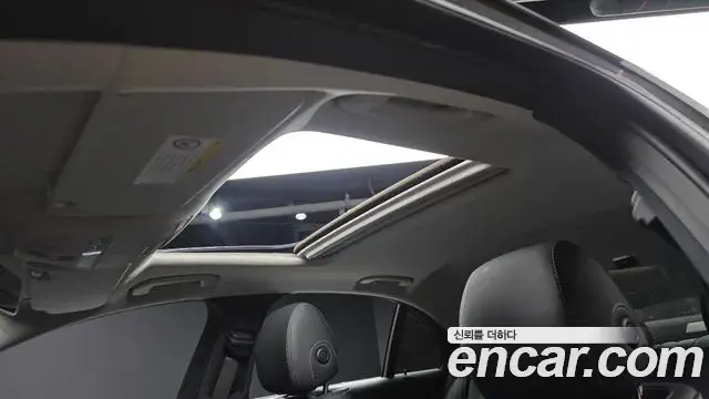 Mercedes-Benz E-Class 2019 — Photo 2/20
