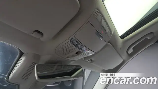 Mercedes-Benz E-Class 2019 — Photo 20/20