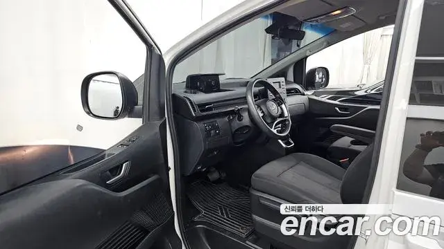 Hyundai Staria 2022 — Фото 10/20