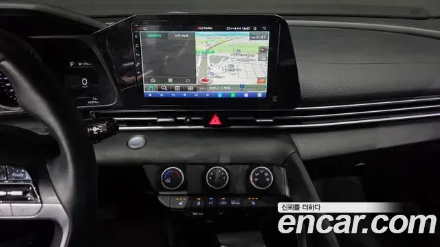 Hyundai The New Avante Hybrid 2021 — Photo 29/31