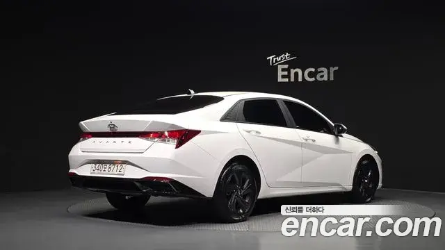 Hyundai The New Avante Hybrid 2023 — Photo 5/30