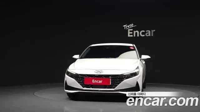 Hyundai The New Avante Hybrid 2023 — Photo 20/30