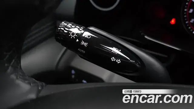 Hyundai The New Avante Hybrid 2023 — Photo 6/30