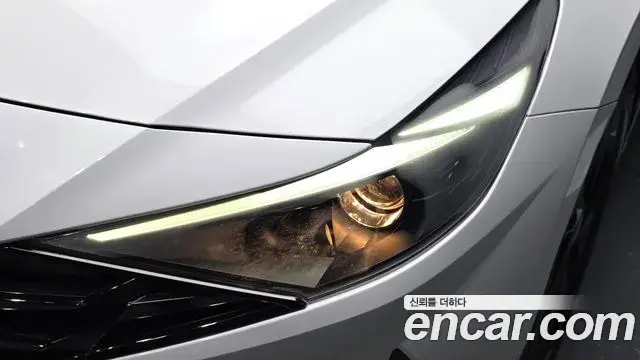 Hyundai The New Avante Hybrid 2023 — Photo 30/30