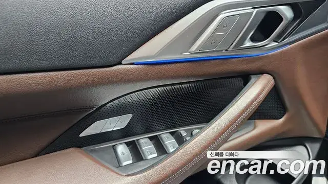 BMW 4 Series 2023 — Фото 17/20
