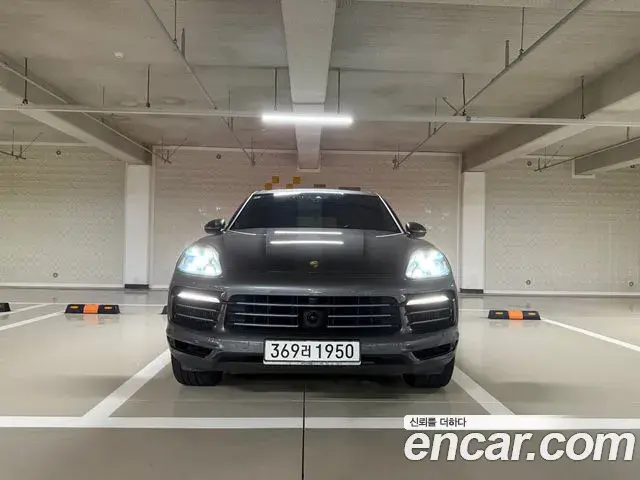 Porsche Cayenne 2020 — Şəkil 19/20