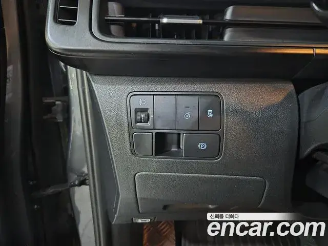 Hyundai Staria 2022 — Şəkil 13/18