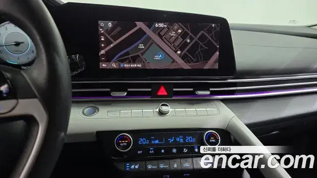 Hyundai The New Avante Hybrid 2020 — Photo 7/20