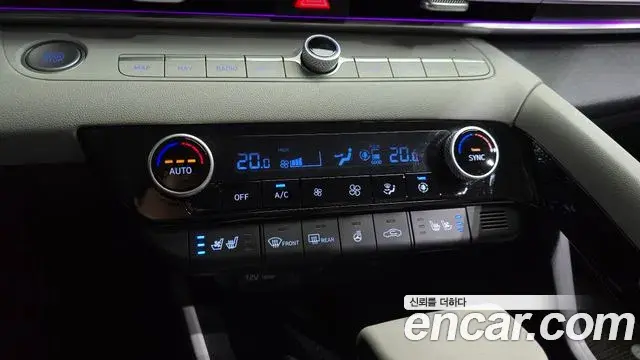 Hyundai The New Avante Hybrid 2020 — Photo 16/20