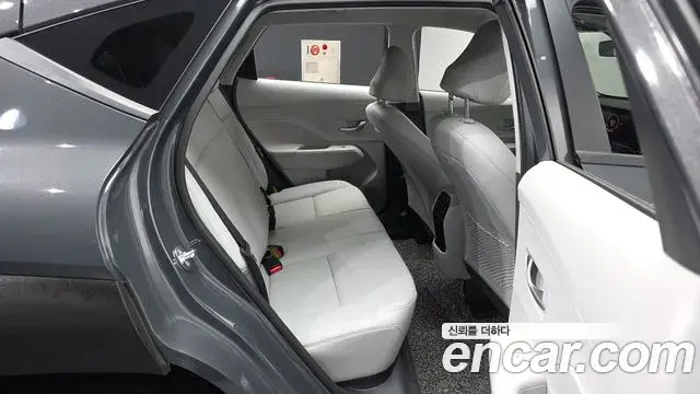 Hyundai Kona 2024 — Фото 12/20