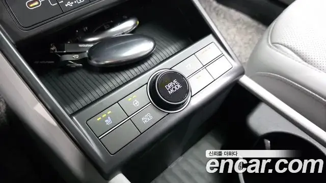 Hyundai Kona 2024 — Фото 18/20