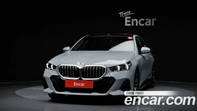 BMW 5 Series 2026 — ფოტო 15/31