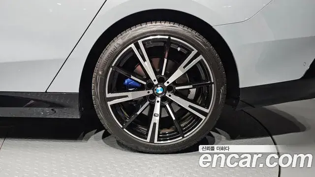 BMW 5 Series 2026 — ფოტო 19/31