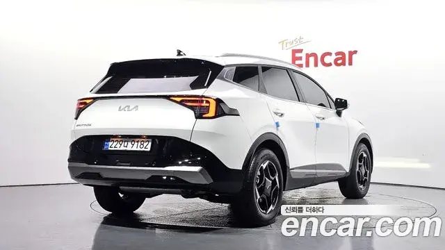 Kia Sportage 2025 — Şəkil 19/36