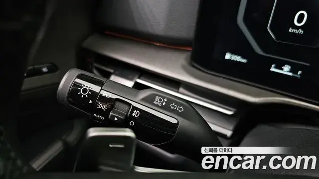 Kia Sportage 2025 — Şəkil 28/36