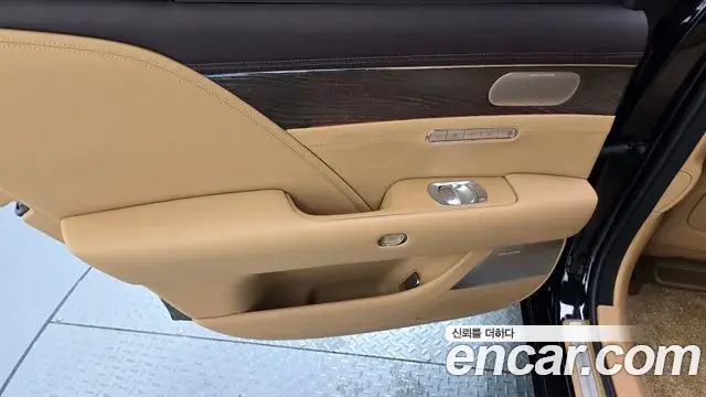 Genesis G90 2022 — ფოტო 9/30