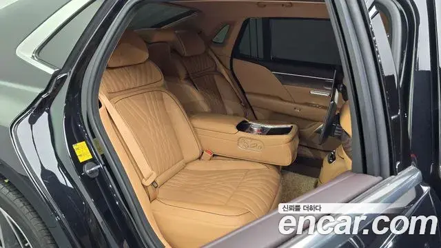 Genesis G90 2022 — ფოტო 23/30