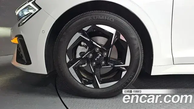 Kia K5 2024 — Photo 11/30