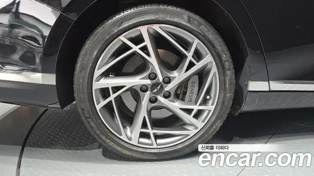 Genesis G90 2023 — ფოტო 29/36