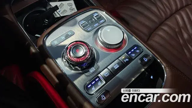 Genesis G90 2023 — ფოტო 14/36