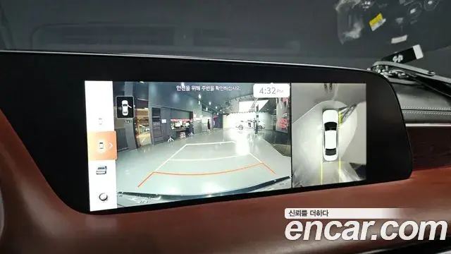 Genesis G90 2023 — ფოტო 23/36