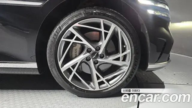 Genesis G90 2023 — ფოტო 22/36