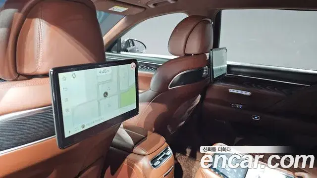 Genesis G90 2023 — ფოტო 19/36