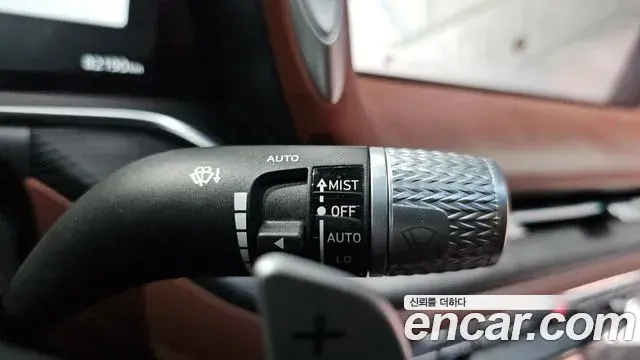 Genesis G90 2023 — ფოტო 32/36