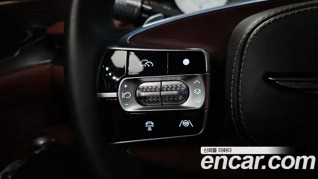 Genesis G90 2023 — ფოტო 15/36
