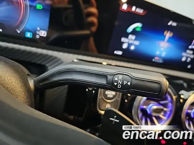 Mercedes-Benz A-Class 2020 — Photo 13/18