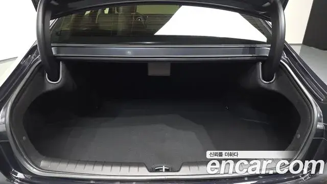 Hyundai Grandeur Hybrid 2025 — ფოტო 16/35