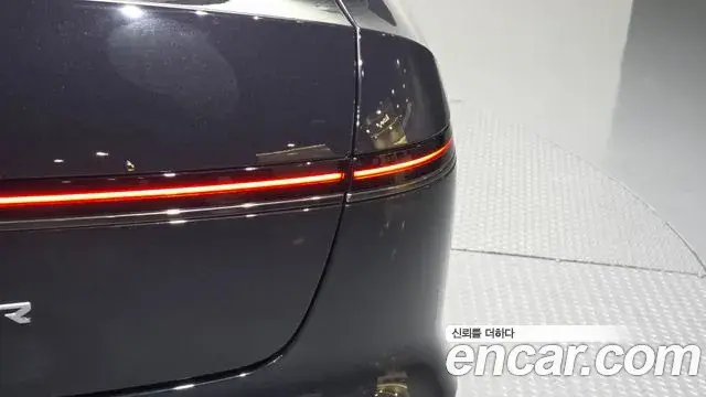 Hyundai Grandeur Hybrid 2025 — ფოტო 18/35