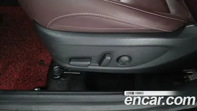 Kia Seltos 2019 — Şəkil 30/32