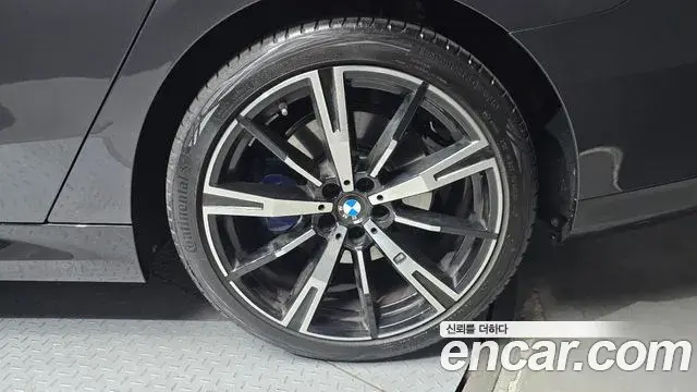 BMW 5 Series 2026 — Şəkil 16/31