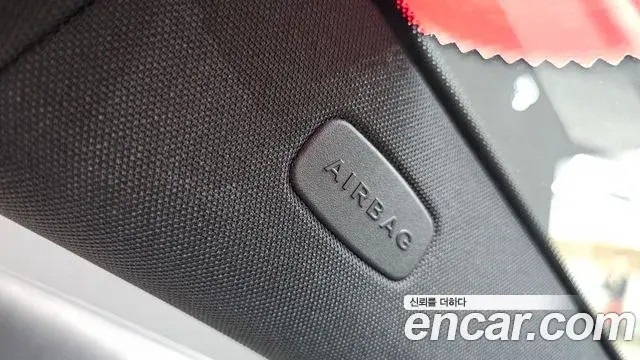 Mercedes-Benz C-Class 2020 — Photo 23/37