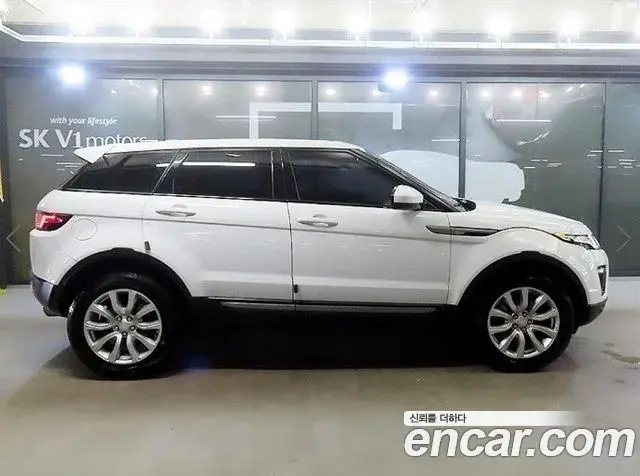 Land Rover Range Rover Evoque 2019 — ფოტო 19/20